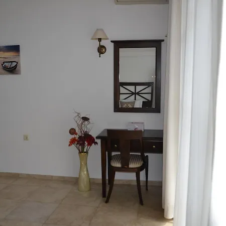 On The Cliff * Обзор