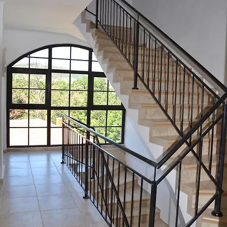 Apartman On The Cliff
